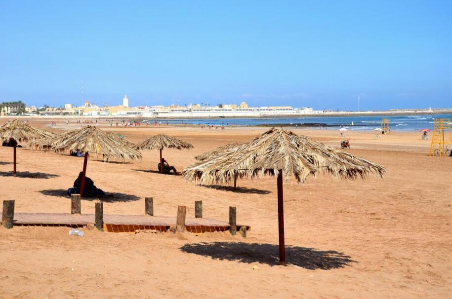 Stay Here, Nice Apartment With Garden View In Center, 1 Min Walk From Beach El Jadida Exterior photo